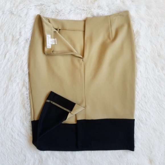 Khaki & Black Color Stretch Pencil Skirt - Picture 4 of 6